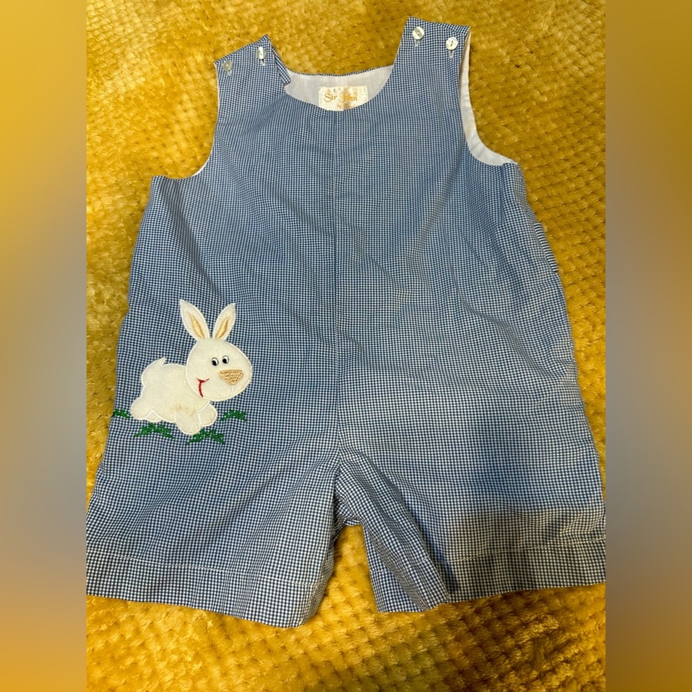 SIR JOHN BY ROSALINA BLUE AND WHITE GINGHAM SMOCKED BUNNY ROMPER SIZE 24 MONTHS